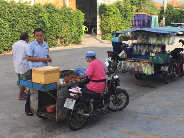 タイの移動販売車」